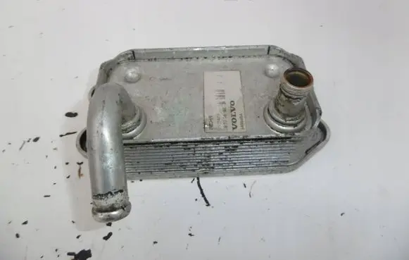 Volvo S80 Engine oil radiator 