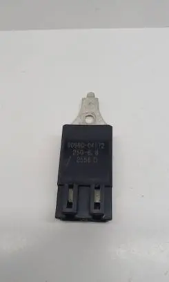 Lexus RX 330 - 350 - 400H Other relay 9098004172 25068 2556D