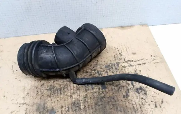 BMW 5 E39 Air intake hose/pipe 13541435625