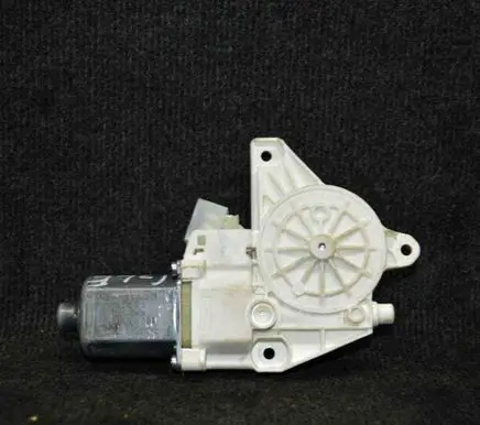 Mercedes-Benz GLE (W166 - C292) Front door window regulator motor A1669060201