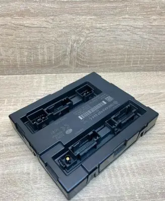 Audi A4 S4 B8 8K Comfort/convenience module 8K0907064C 5DK00991830