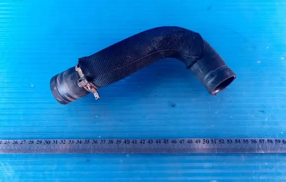 Ford Fiesta Engine coolant pipe/hose