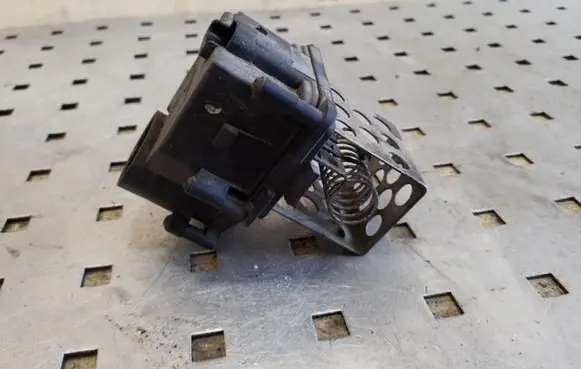 Peugeot 307 Heater blower fan relay 9658508980