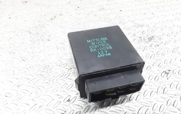 Subaru Forester SF Window wiper relay RK0098
