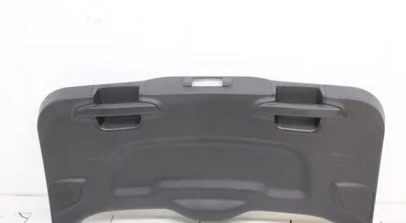 Ford Focus Tailgate trim 