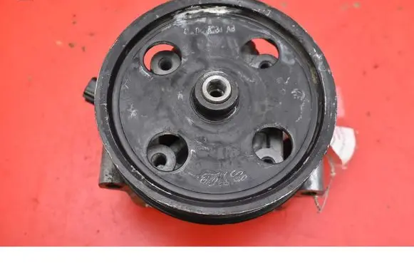Ford Focus C-MAX Power steering pump