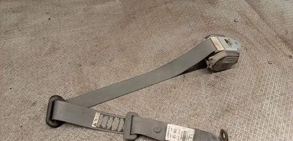 Chrysler Sebring (JS) Rear seatbelt 6049233D5B