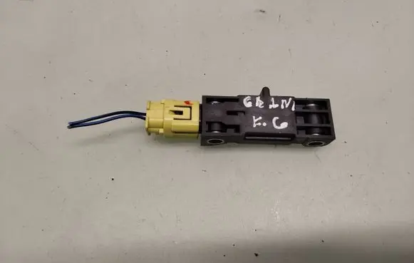 Mitsubishi Grandis Airbag deployment crash/impact sensor 8651A015 065X060877