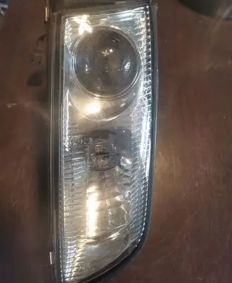Mazda Xedos 9 Headlight/headlamp 4539R 68151 68152