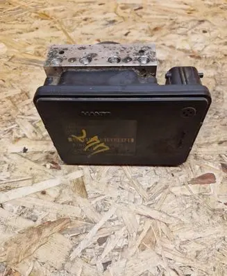 SsangYong Tivoli ABS Pump 4892035100 BH6013P811 2892035100