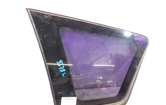 Peugeot 308 Rear side window