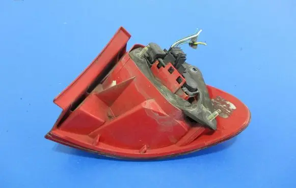 Toyota Avensis T220 Rear/tail lights