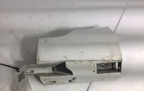 Volkswagen PASSAT B7 Sill/side skirt trim 3AA853897