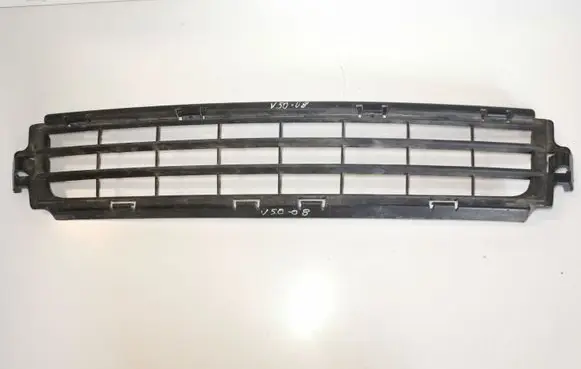 Volvo V50 Front bumper lower grill 30744911