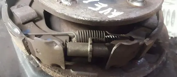 Toyota Avensis T250 Handbrake/parking brake pads 