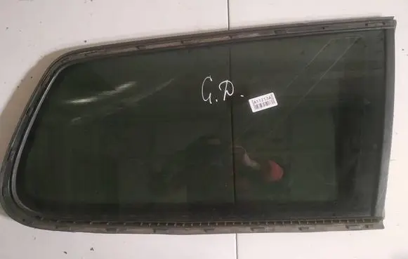 Volkswagen PASSAT B6 Rear side window AS2