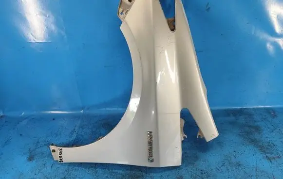 Toyota Prius (XW30) Fender 5380247050