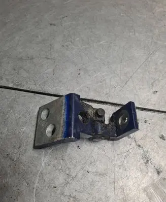 Volkswagen Golf III Front door lower hinge 