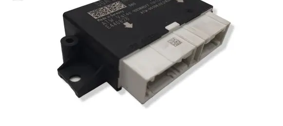 Volkswagen PASSAT B8 Parking PDC control unit/module 5QA919298K