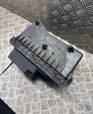 Jeep Patriot Air filter box 04891820AB