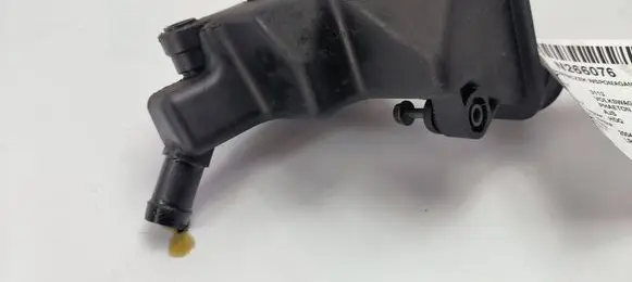 Volkswagen Phaeton Power steering fluid tank/reservoir 