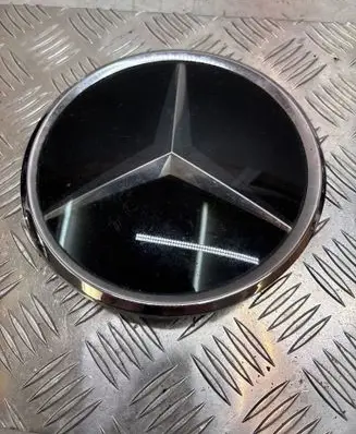 Mercedes-Benz CLA C117 X117 W117 Manufacturer badge logo/emblem A1648880411