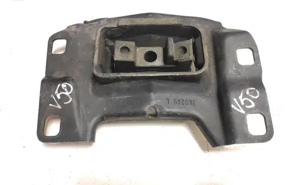 Volvo V50 Engine mount bracket 3M517M121