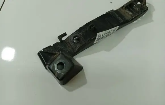 KIA Ceed Front bumper mounting bracket 865141H000 86514-1H000