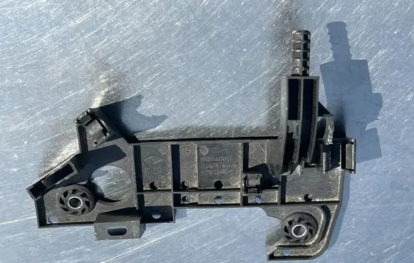 Renault Zoe Other engine bay part 922363151R