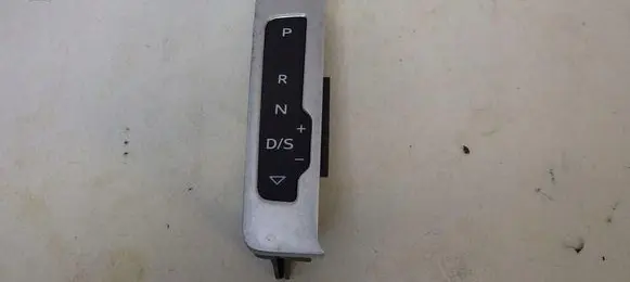 Audi A3 S3 8V Gear shift selector indicator 8V1713463A