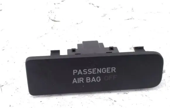 Volkswagen Tiguan Passenger airbag on/off switch 5M0919234B