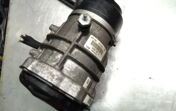 Citroen C4 I Picasso Power steering pump 9685418780 260609 A0016189