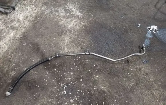 Mercedes-Benz E W212 Power steering hose/pipe/line