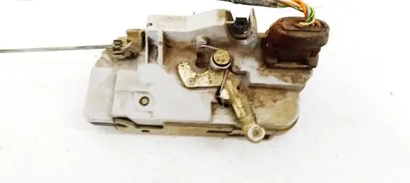 Peugeot 206 Rear door lock