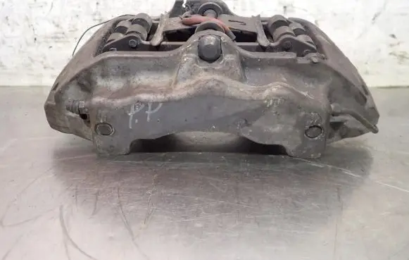 Volkswagen Touareg I Front brake caliper