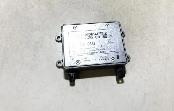 Mercedes-Benz E W211 Antenna control unit 2118200885