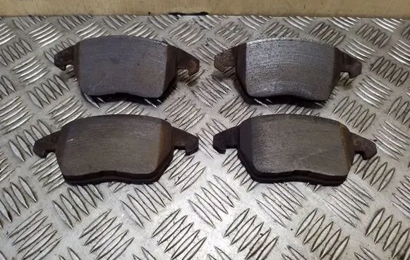 Seat Altea XL Brake pads (front) 