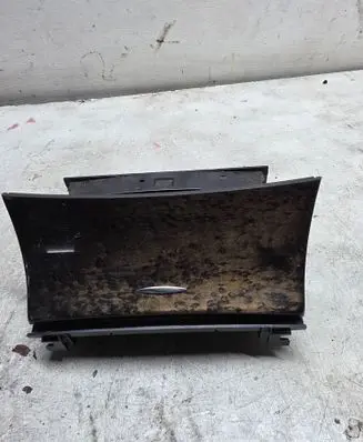 Mercedes-Benz E W211 Ashtray (front) A21680285201