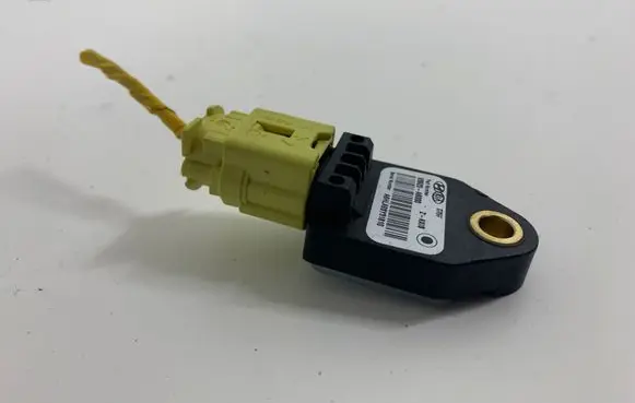 Hyundai i30 Airbag deployment crash/impact sensor 95920A6000