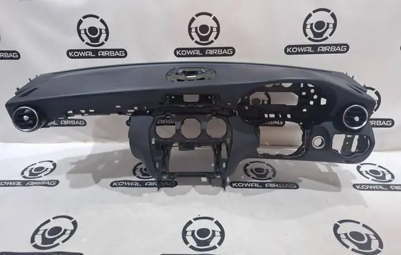 Mercedes-Benz C W205 Dashboard 2400152 2100129 2400192