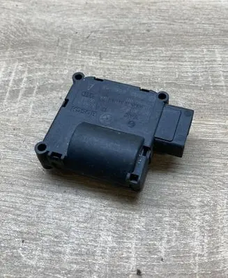 Seat Altea Air flap motor/actuator 4F0820511A 0132801359