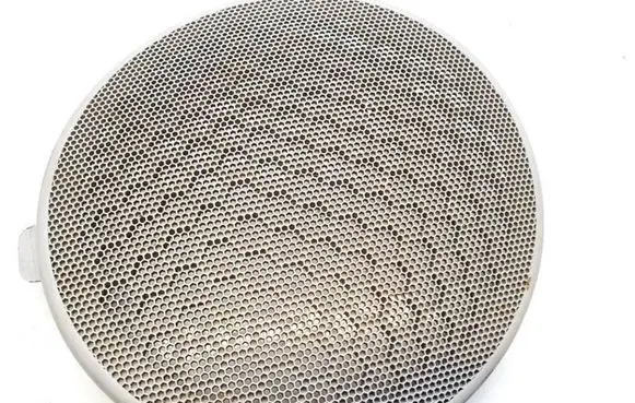 Side speaker trim/cover