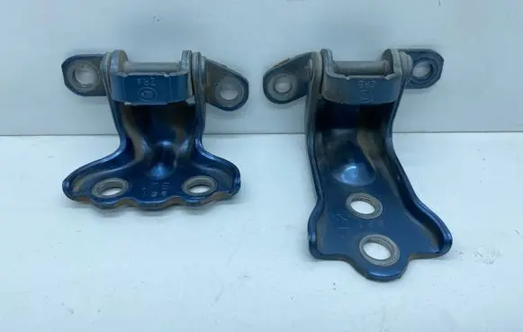 Subaru Forester SK Rear door hinge set 60479SJ020 60479SJ000