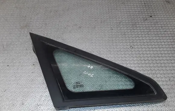 Ford Focus C-MAX Front triangle window/glass 