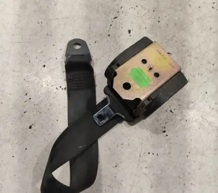 Peugeot 406 Rear seatbelt 80650700