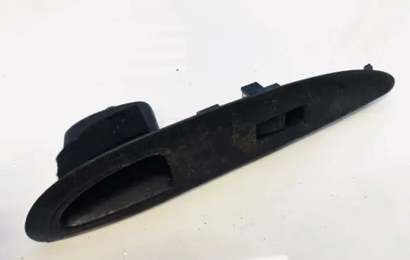 Nissan Primera Electric window control switch 25411av600 80960av660
