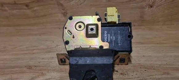 Volvo S80 Tailgate/trunk/boot lock/catch/latch 9170974