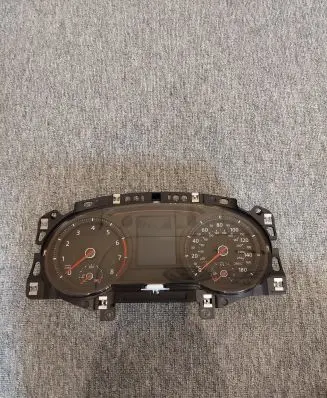 Volkswagen Golf VII Speedometer (instrument cluster) 5G1920856B 1608940131