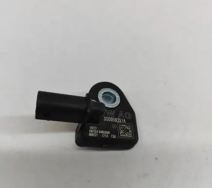 Skoda Karoq Airbag deployment crash/impact sensor 3Q0959351A