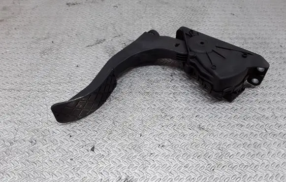 Audi A6 S6 C6 4F Accelerator throttle pedal 4F1723523B